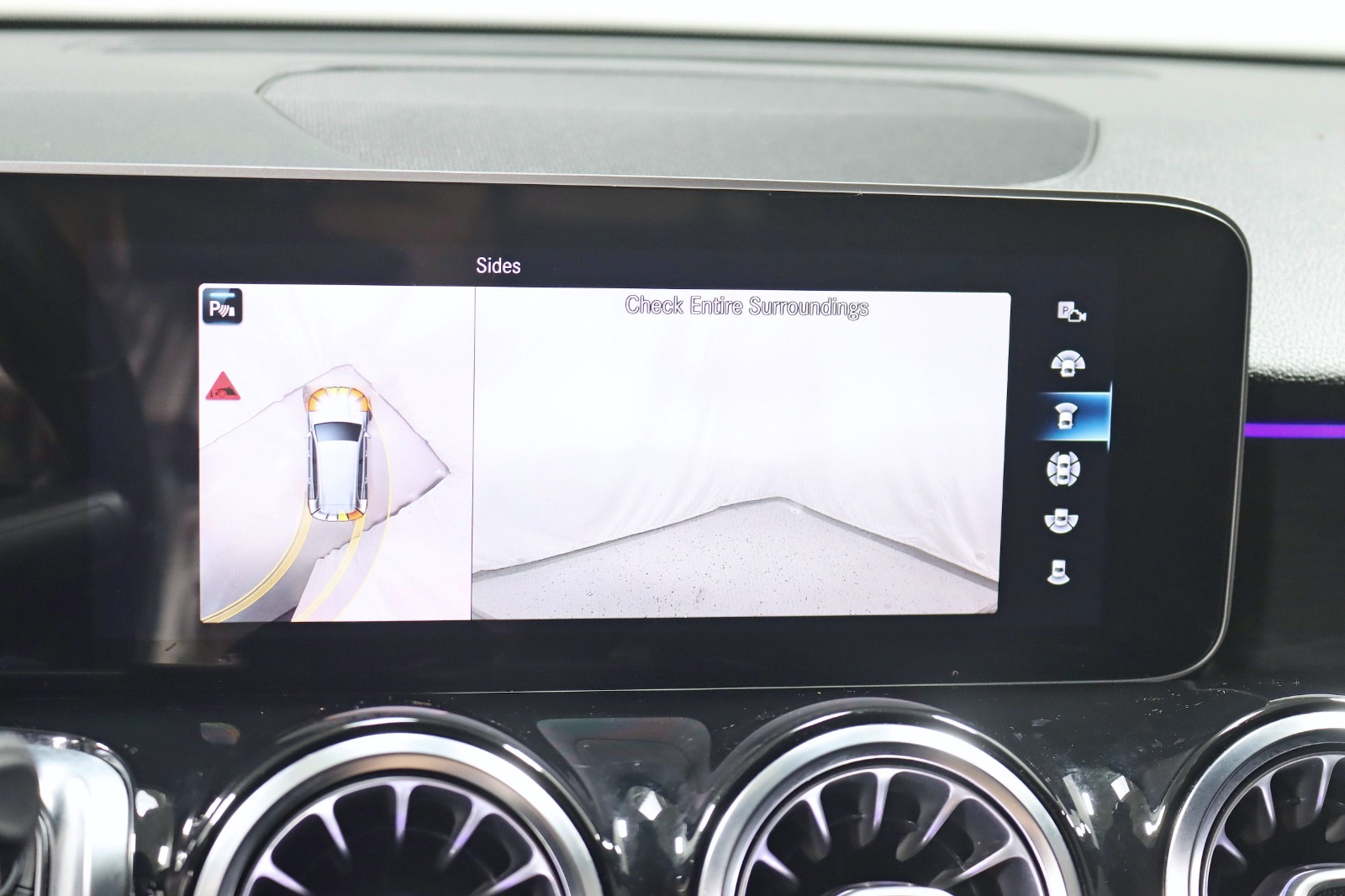 2021 MERCEDES-BENZ GLB-CLASS - Image 23