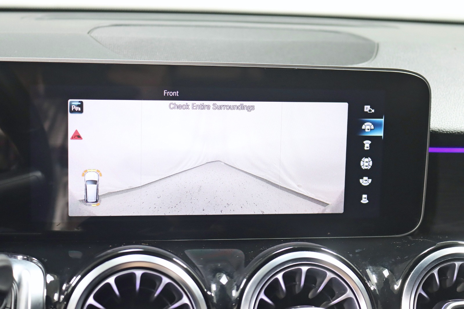 2021 MERCEDES-BENZ GLB-CLASS - Image 24