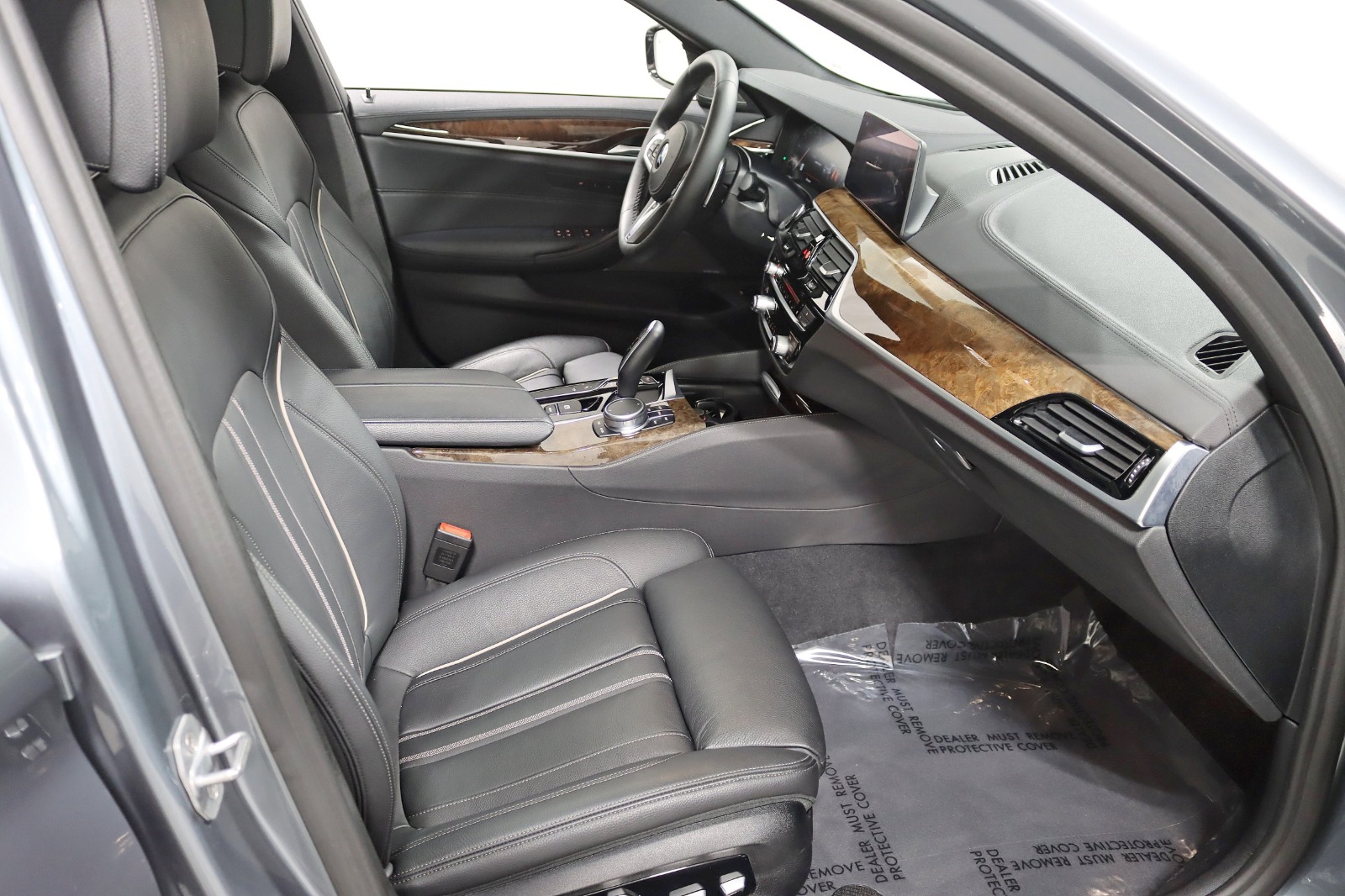 2019 BMW M550I - Image 37