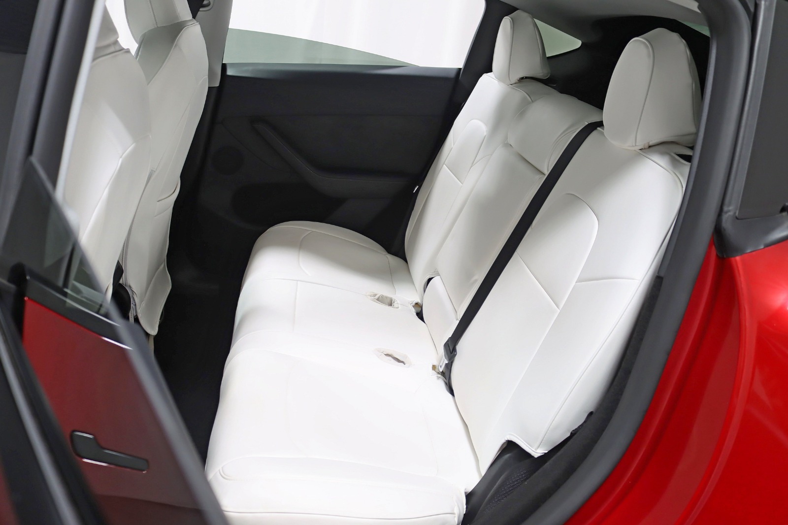 2024 TESLA MODEL Y - Image 30