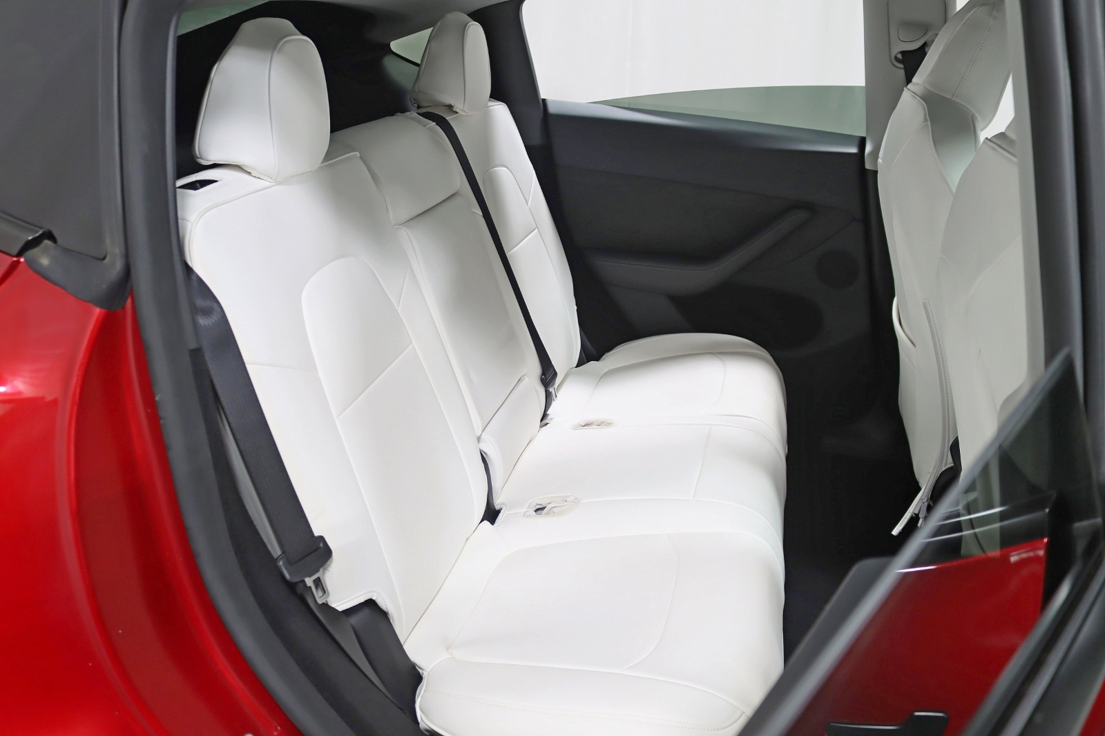 2024 TESLA MODEL Y - Image 31