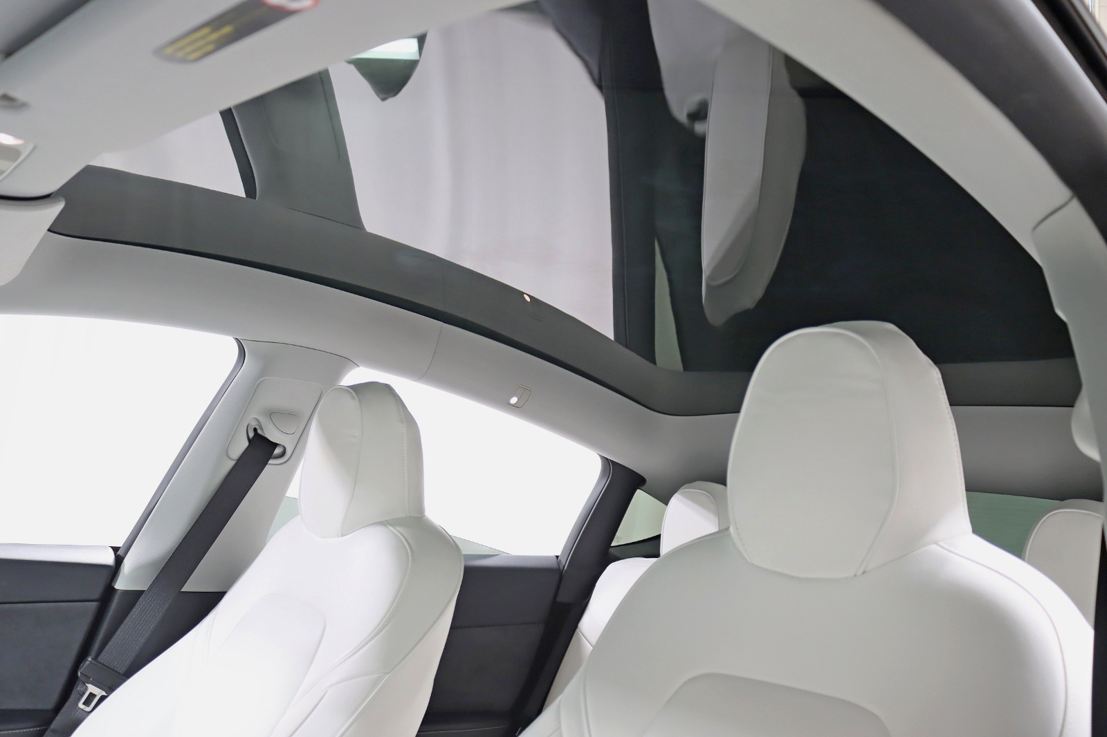 2024 TESLA MODEL Y - Image 32