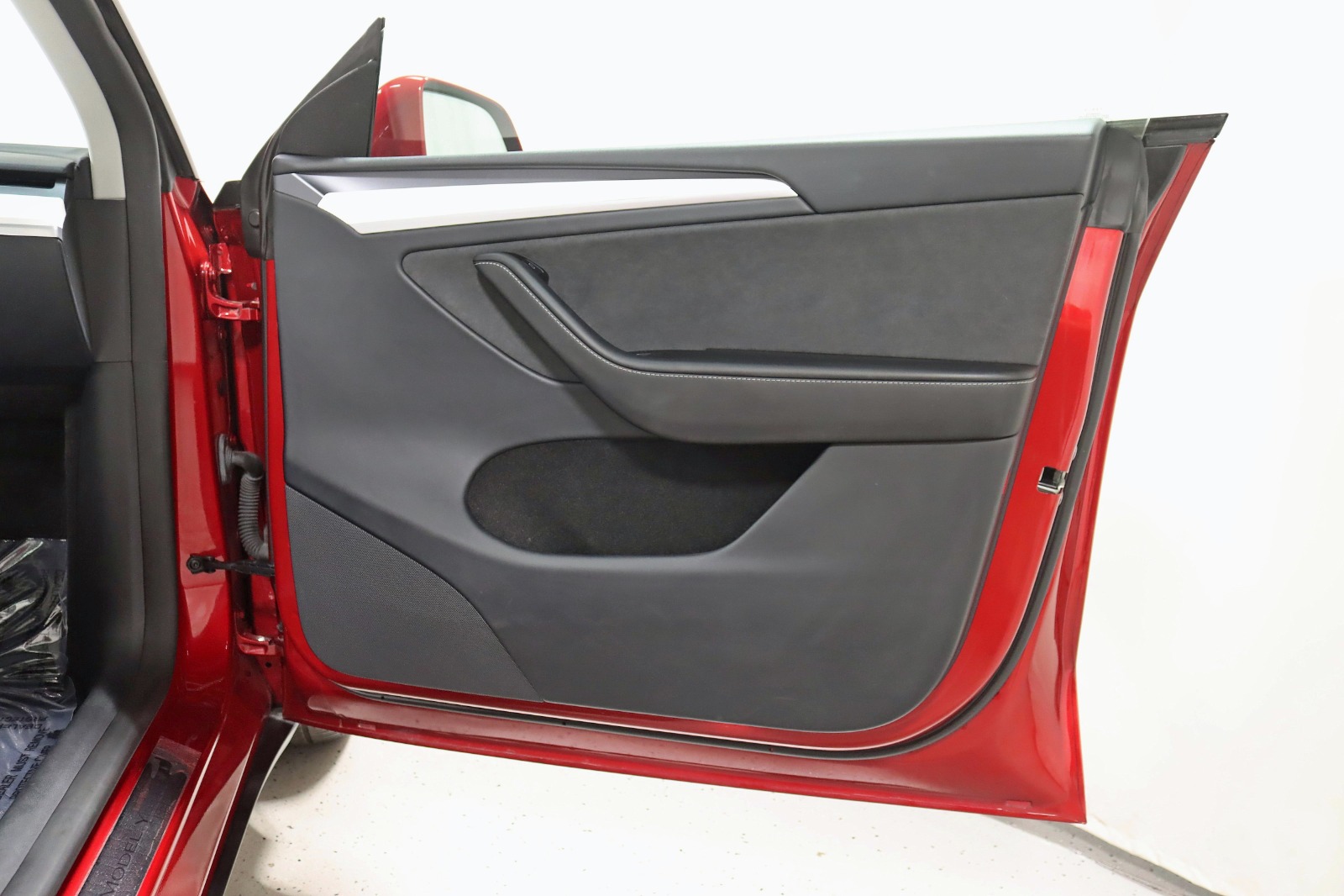 2024 TESLA MODEL Y - Image 35