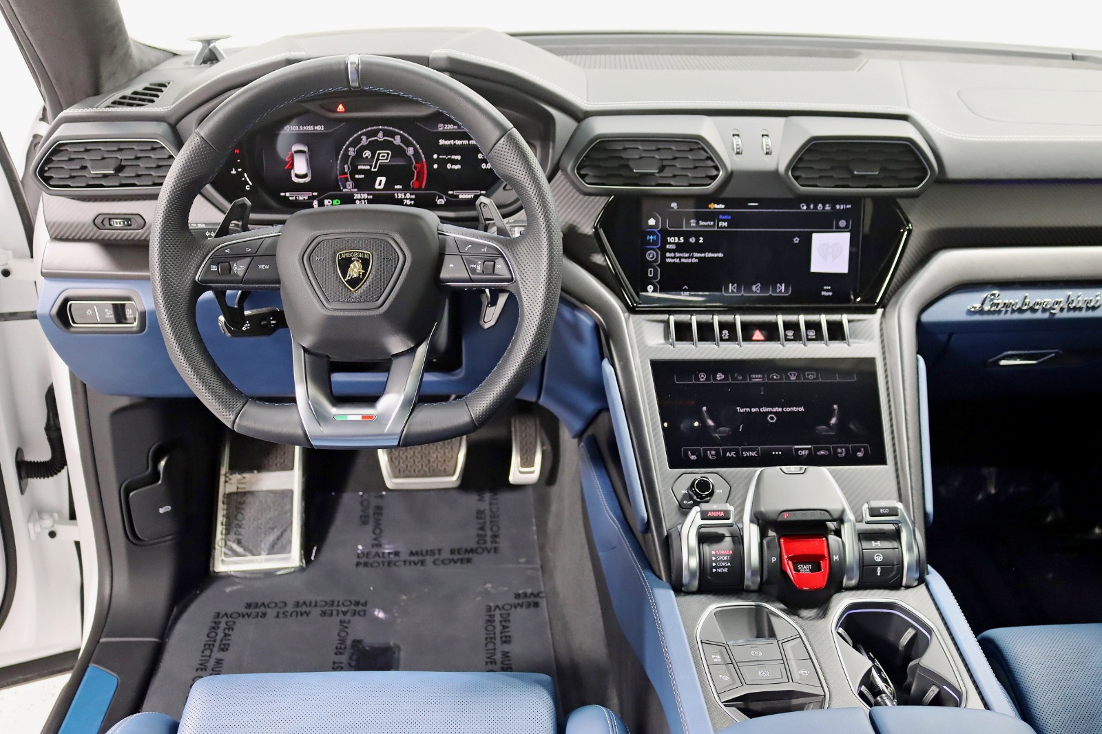 2024 LAMBORGHINI URUS - Image 18