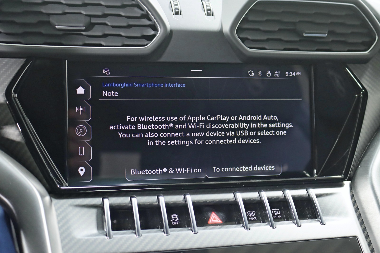 2024 LAMBORGHINI URUS - Image 25