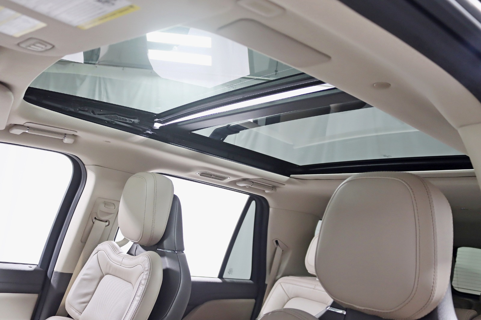 2022 LINCOLN NAVIGATOR L - Image 38