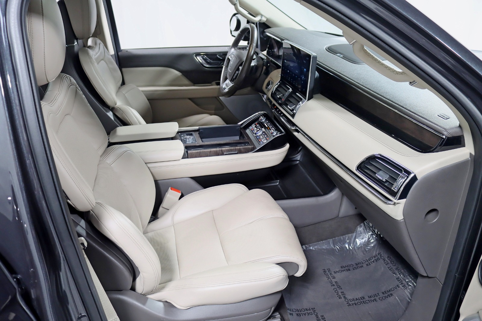 2022 LINCOLN NAVIGATOR L - Image 39