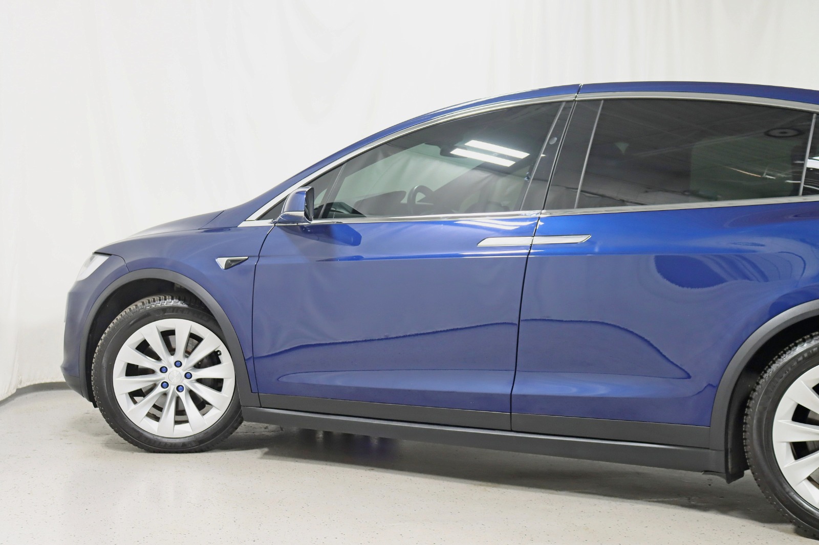 2018 TESLA MODEL X - Image 13