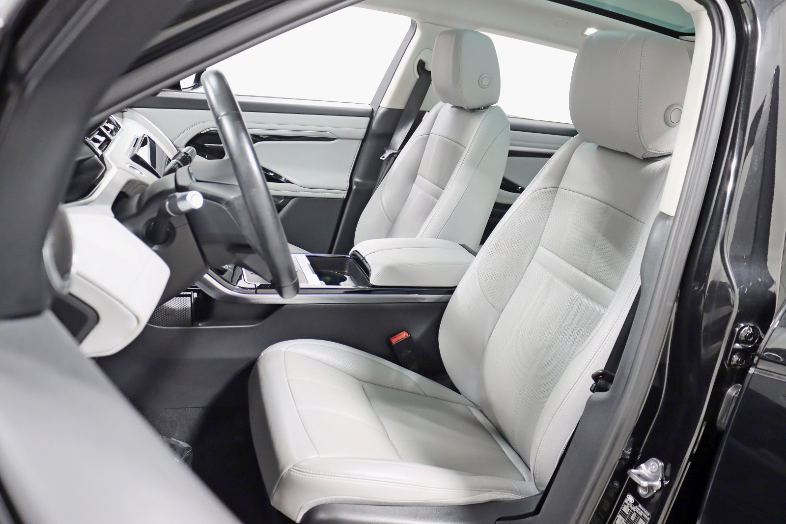 2021 LAND ROVER RANGE ROVER EVOQUE - Image 30