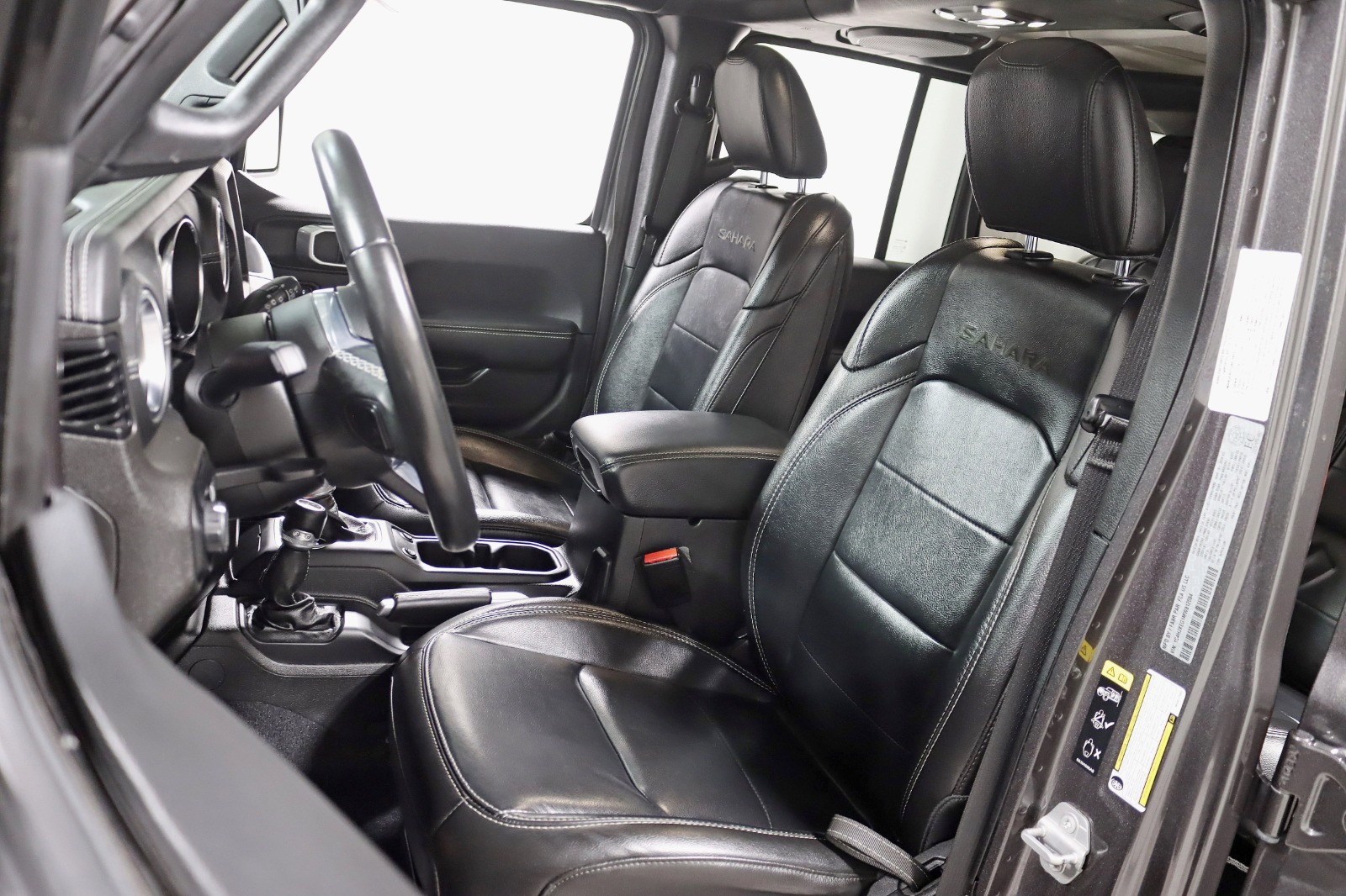 2021 JEEP WRANGLER - Image 24