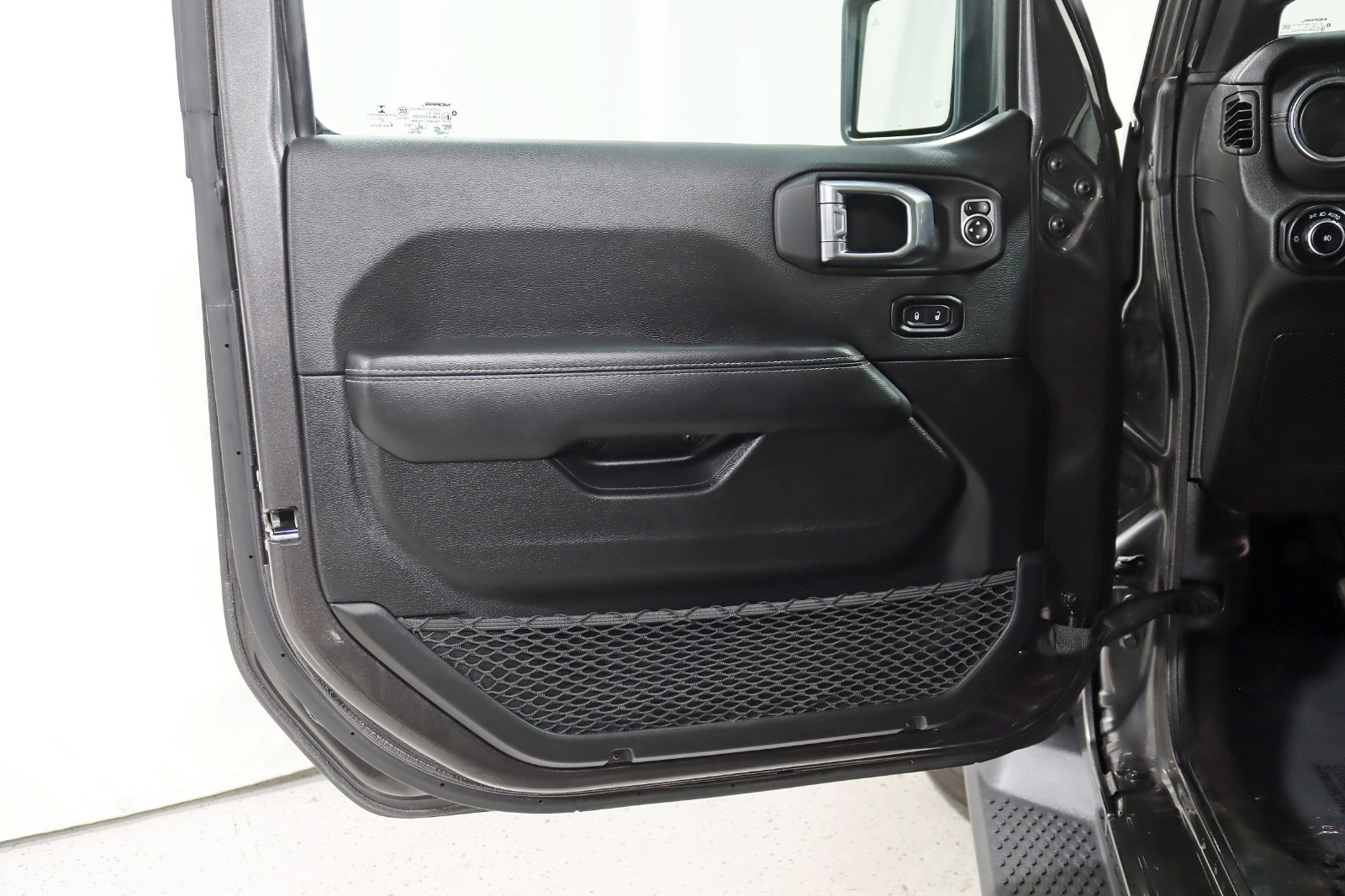 2021 JEEP WRANGLER - Image 30