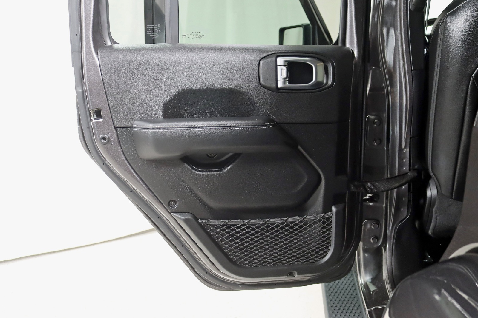 2021 JEEP WRANGLER - Image 32