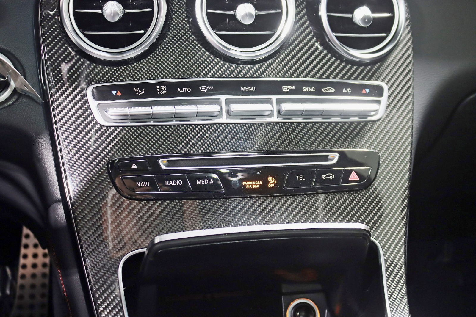 2019 MERCEDES-BENZ GLC-CLASS - Image 32