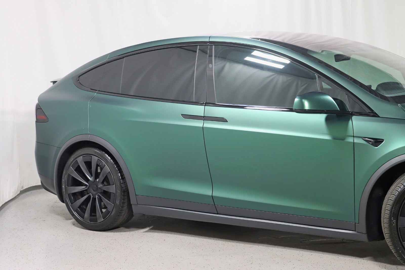 2022 TESLA MODEL X - Image 4