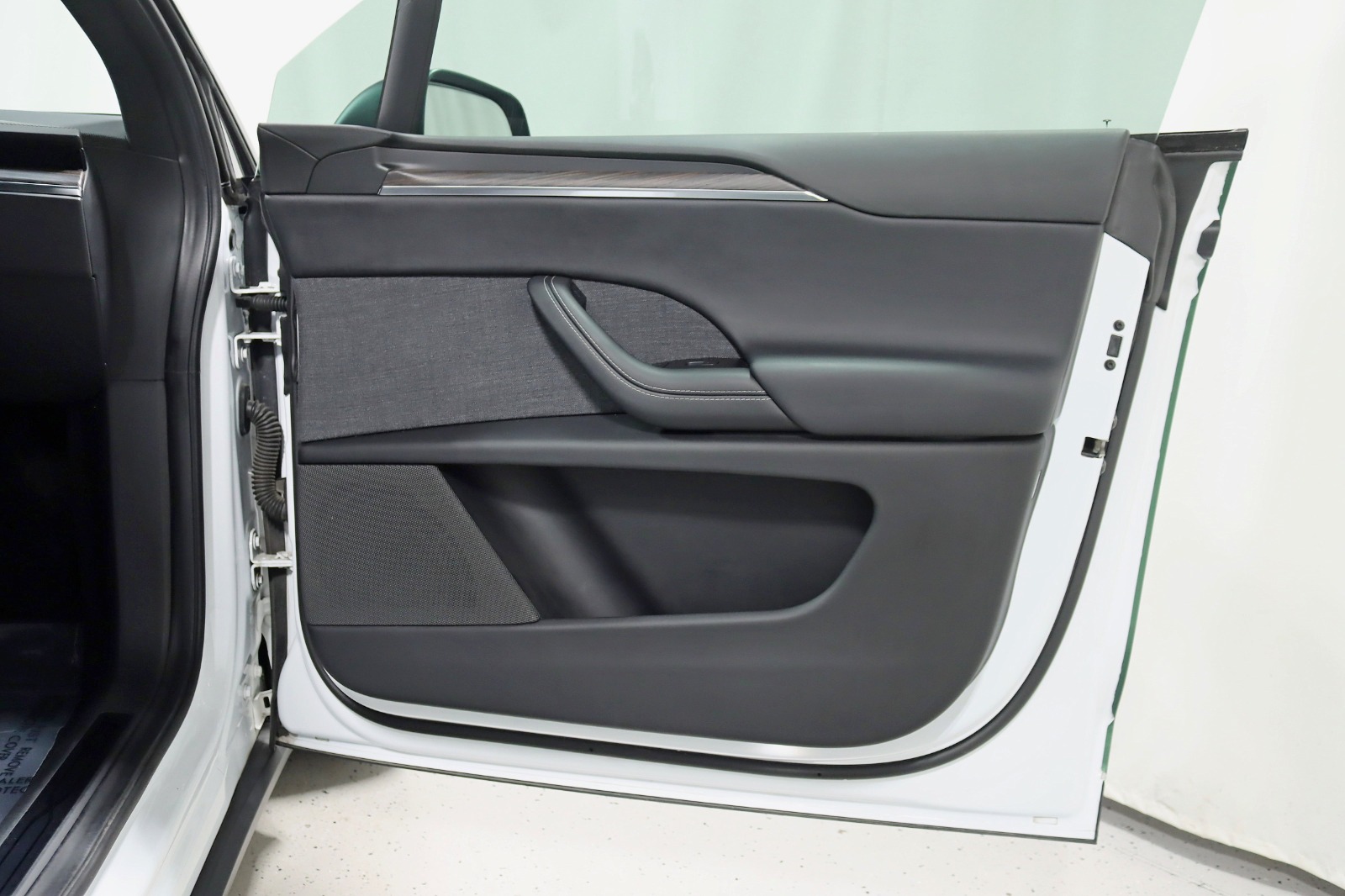 2022 TESLA MODEL X - Image 38