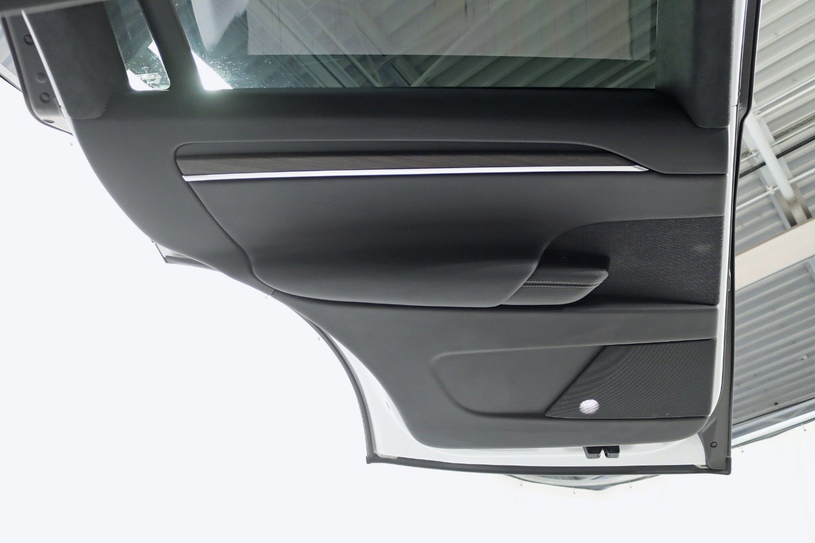 2022 TESLA MODEL X - Image 39