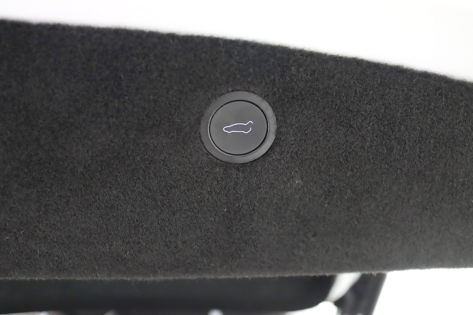 2022 TESLA MODEL X - Image 42