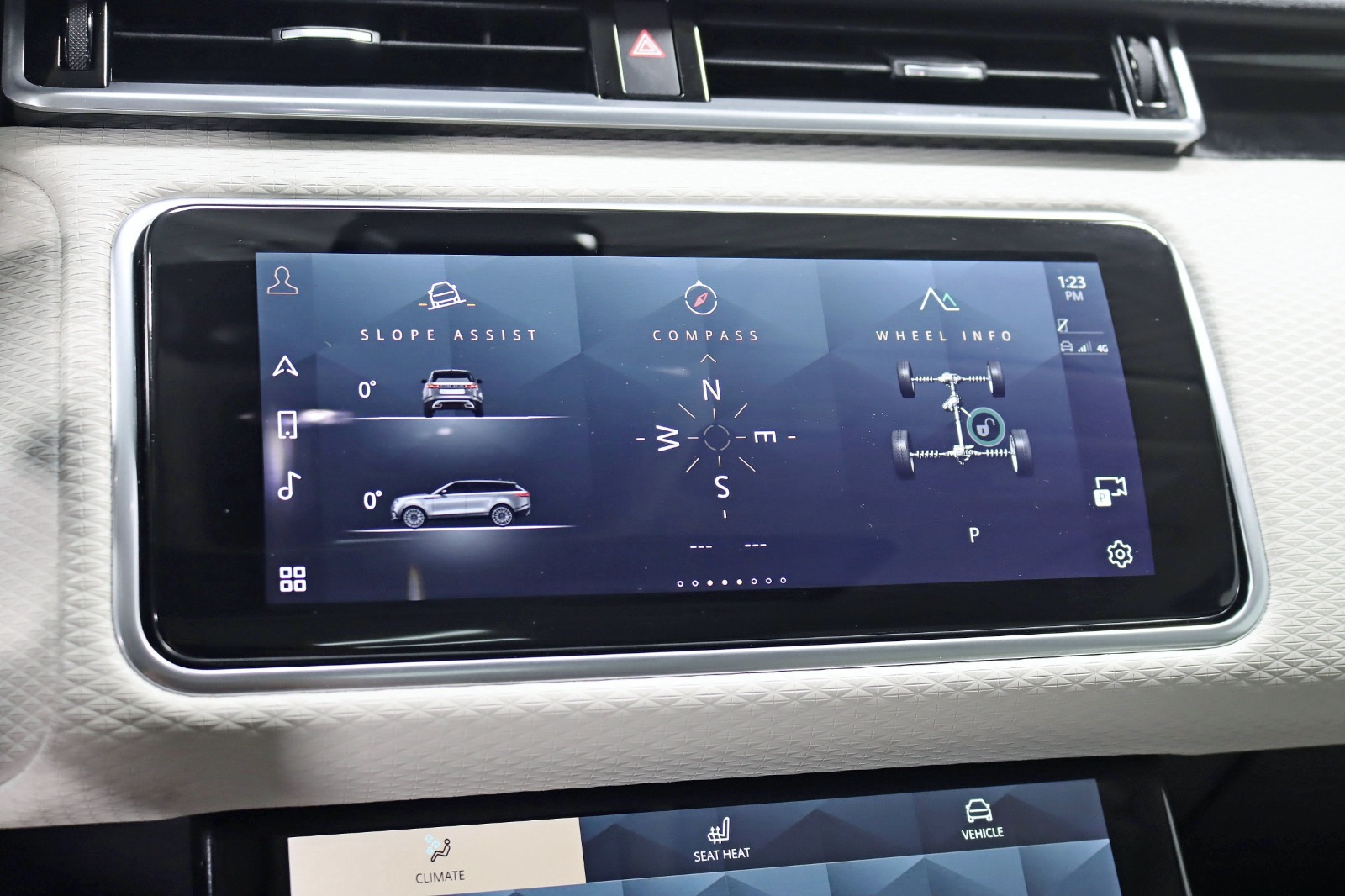 2021 LAND ROVER RANGE ROVER VELAR - Image 20