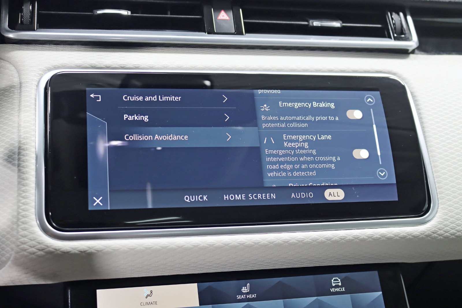 2021 LAND ROVER RANGE ROVER VELAR - Image 22