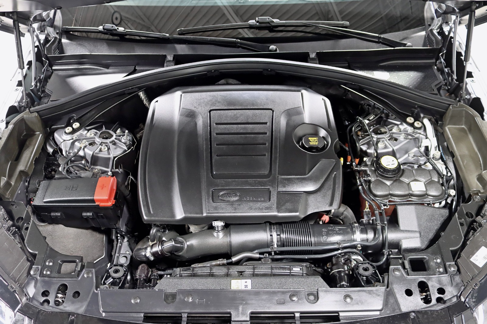 2021 LAND ROVER RANGE ROVER VELAR - Image 39