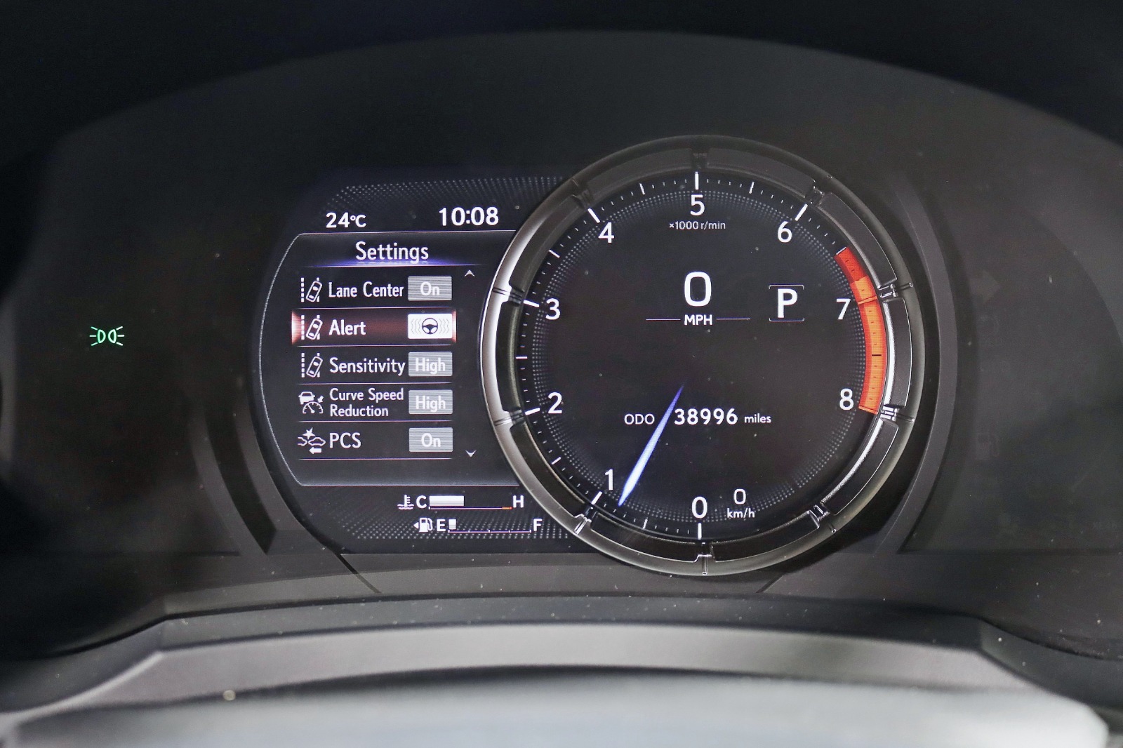 2022 LEXUS IS - Image 20