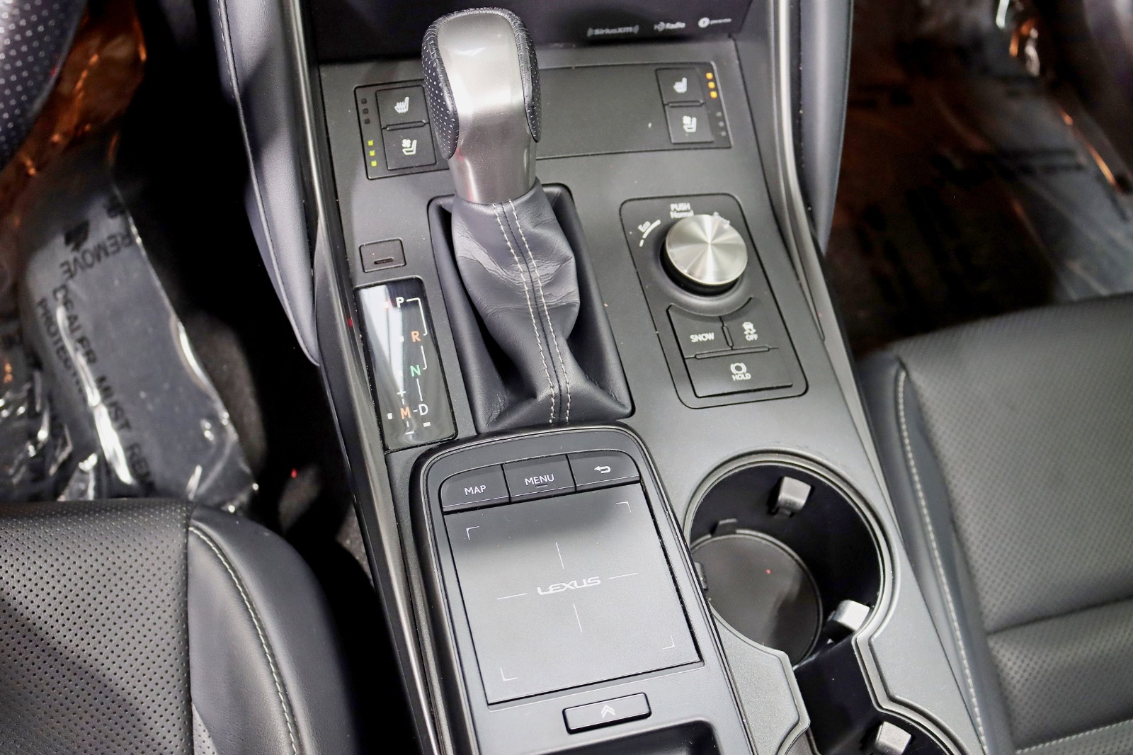 2022 LEXUS IS - Image 27