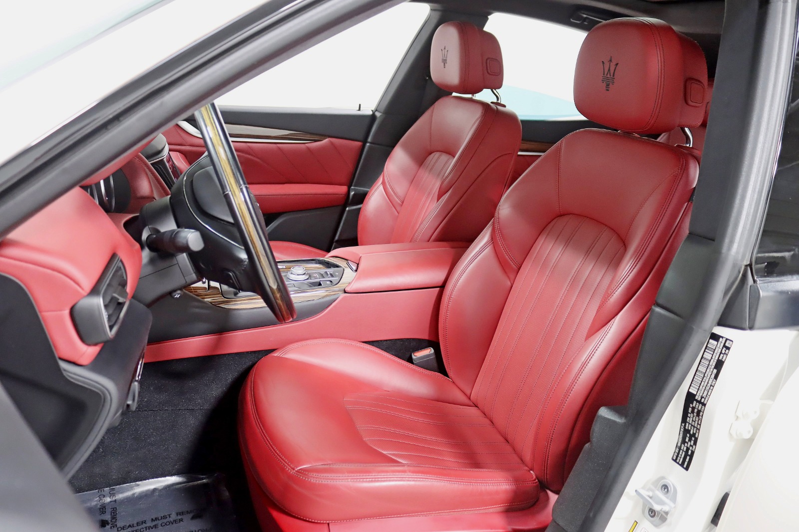 2022 MASERATI LEVANTE - Image 26