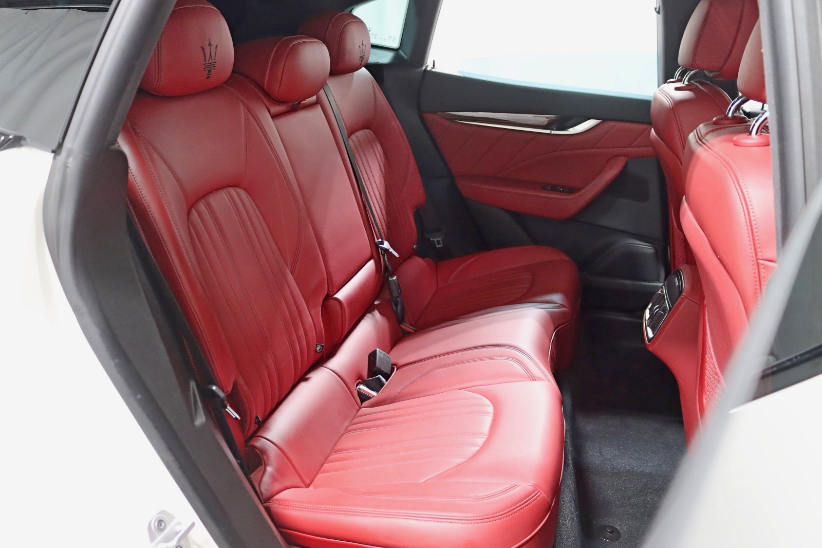 2022 MASERATI LEVANTE - Image 30