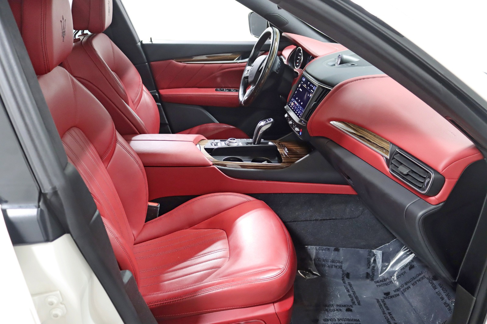 2022 MASERATI LEVANTE - Image 32