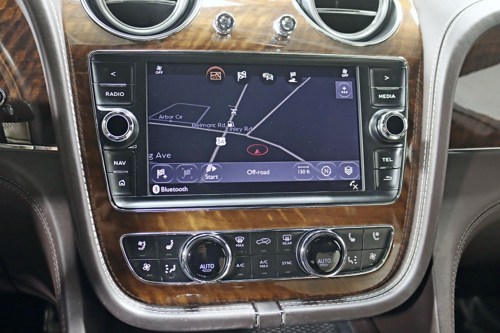 2018 BENTLEY BENTAYGA - Image 18