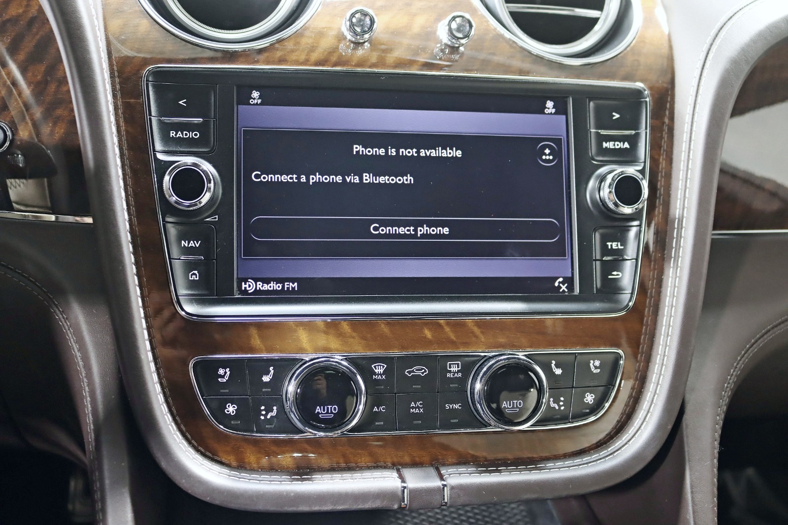 2018 BENTLEY BENTAYGA - Image 22