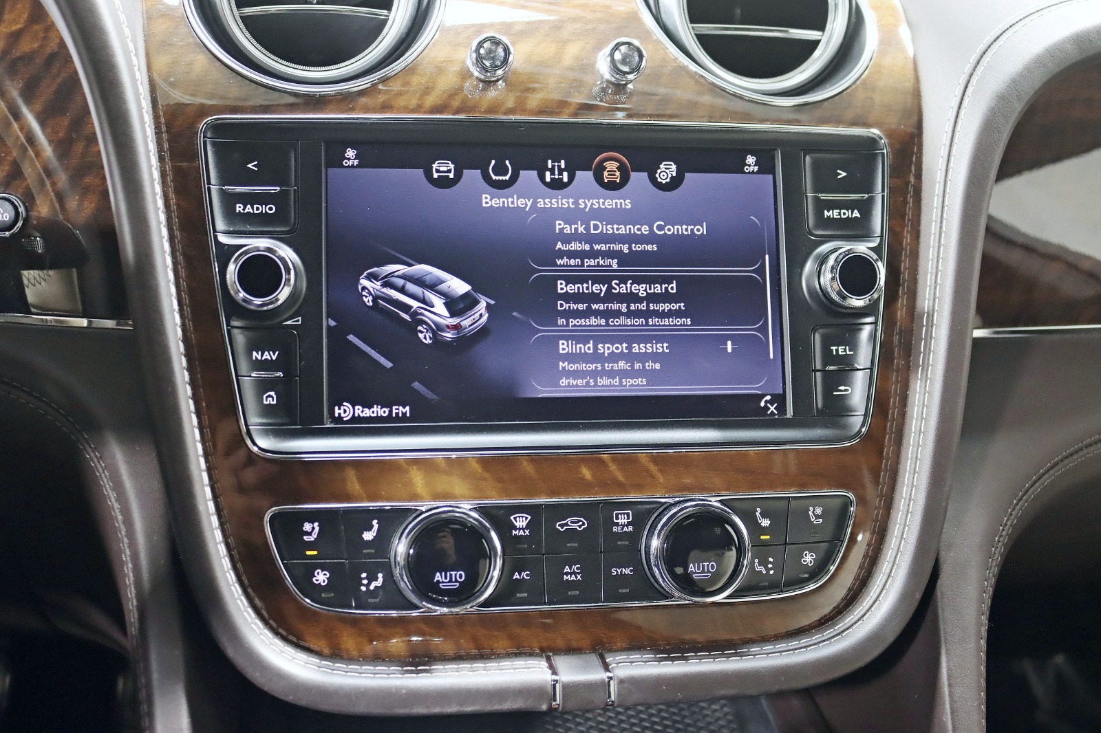 2018 BENTLEY BENTAYGA - Image 25