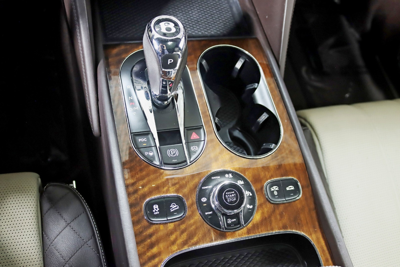 2018 BENTLEY BENTAYGA - Image 26