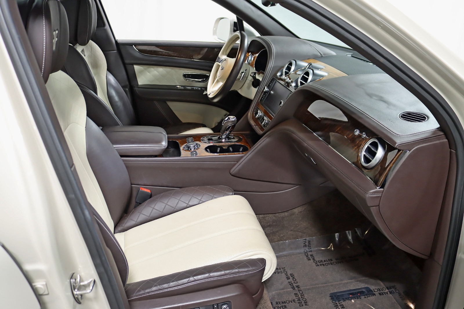 2018 BENTLEY BENTAYGA - Image 34