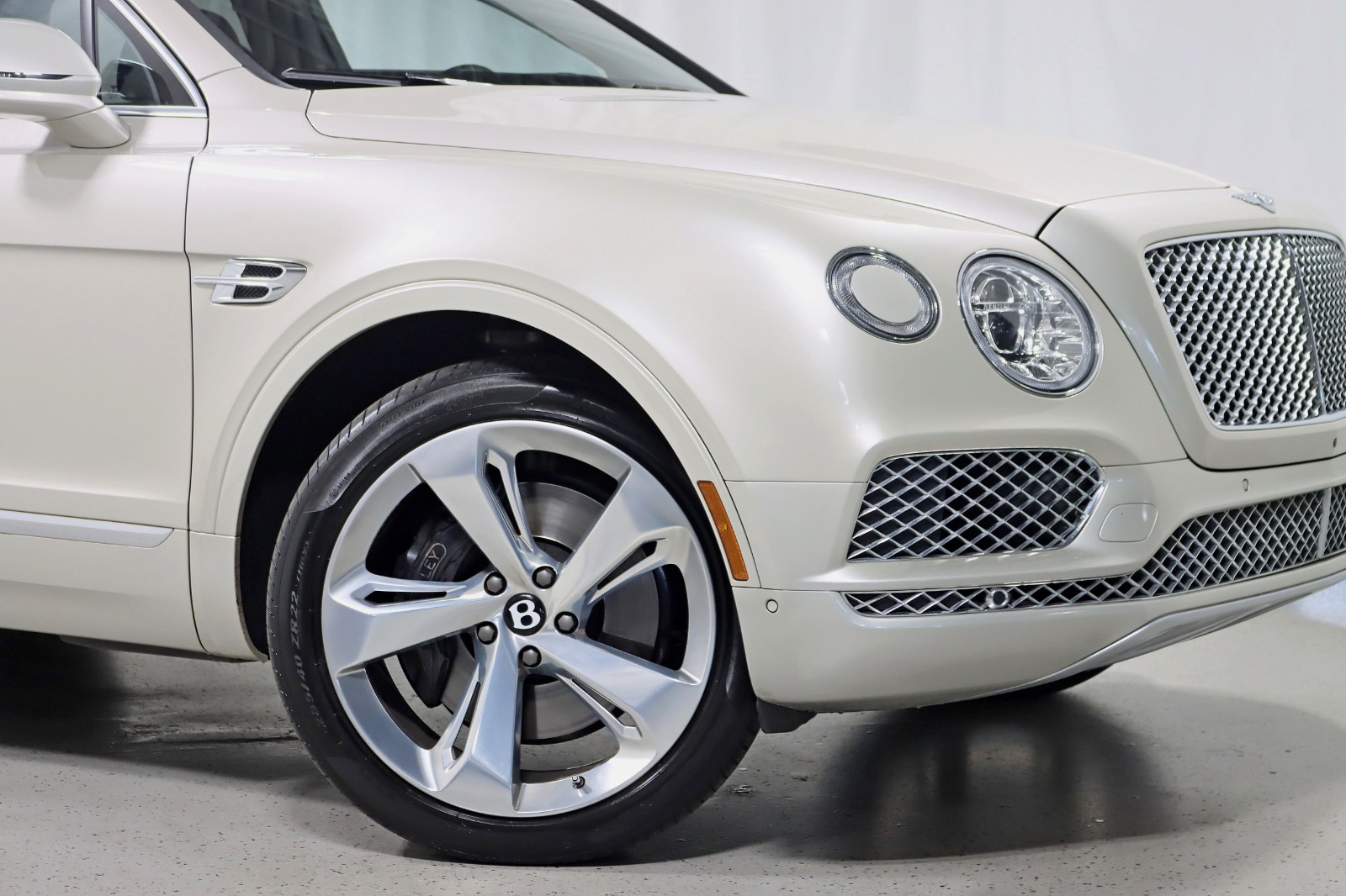 2018 BENTLEY BENTAYGA - Image 6