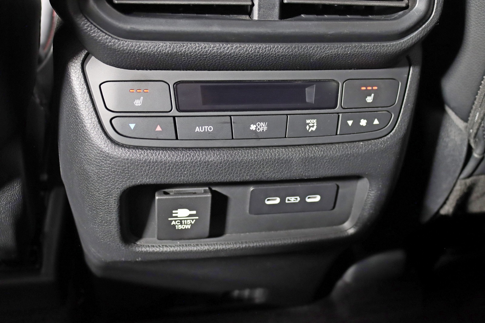 2025 HONDA PILOT - Image 30