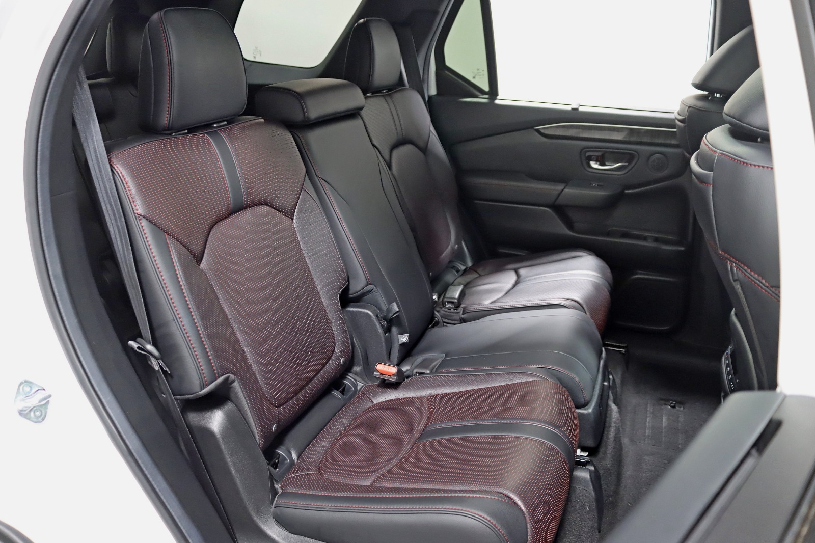 2025 HONDA PILOT - Image 36