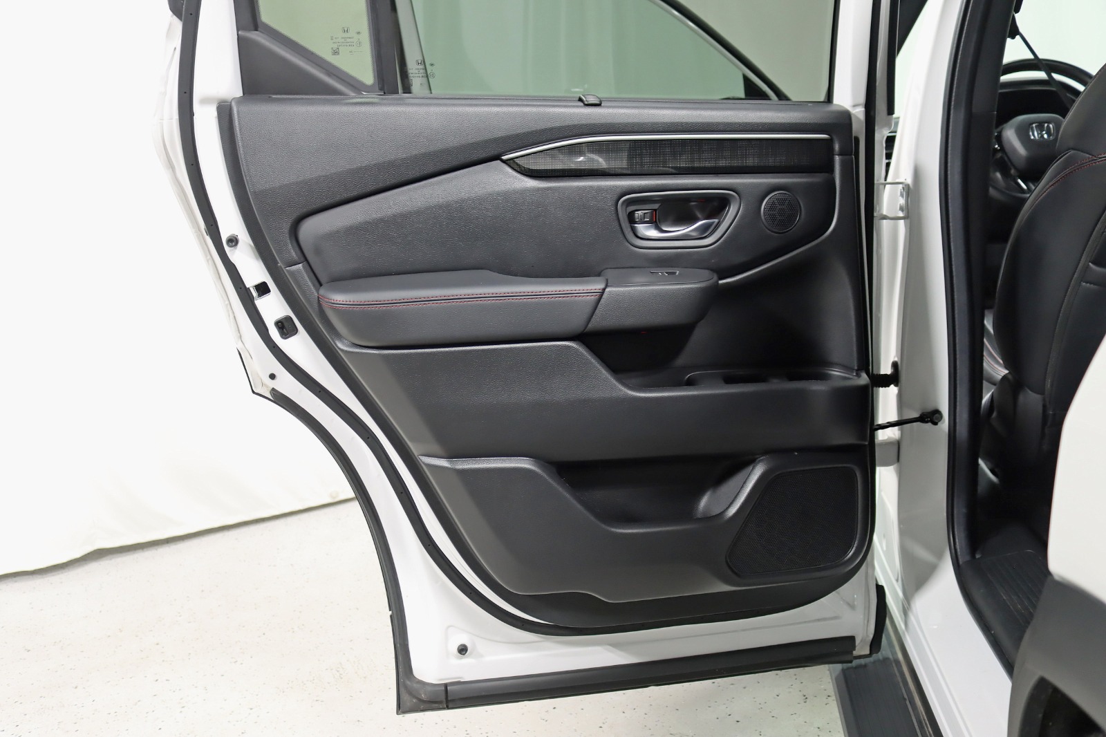 2025 HONDA PILOT - Image 42