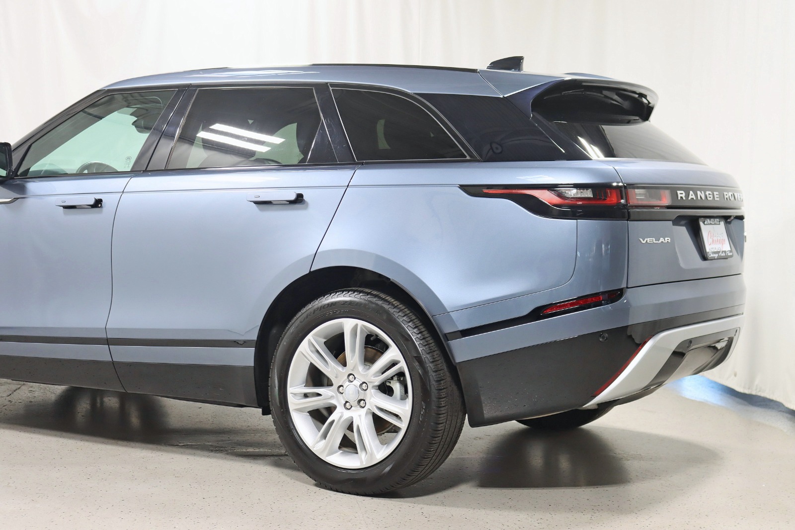 2022 LAND ROVER RANGE ROVER VELAR - Image 11