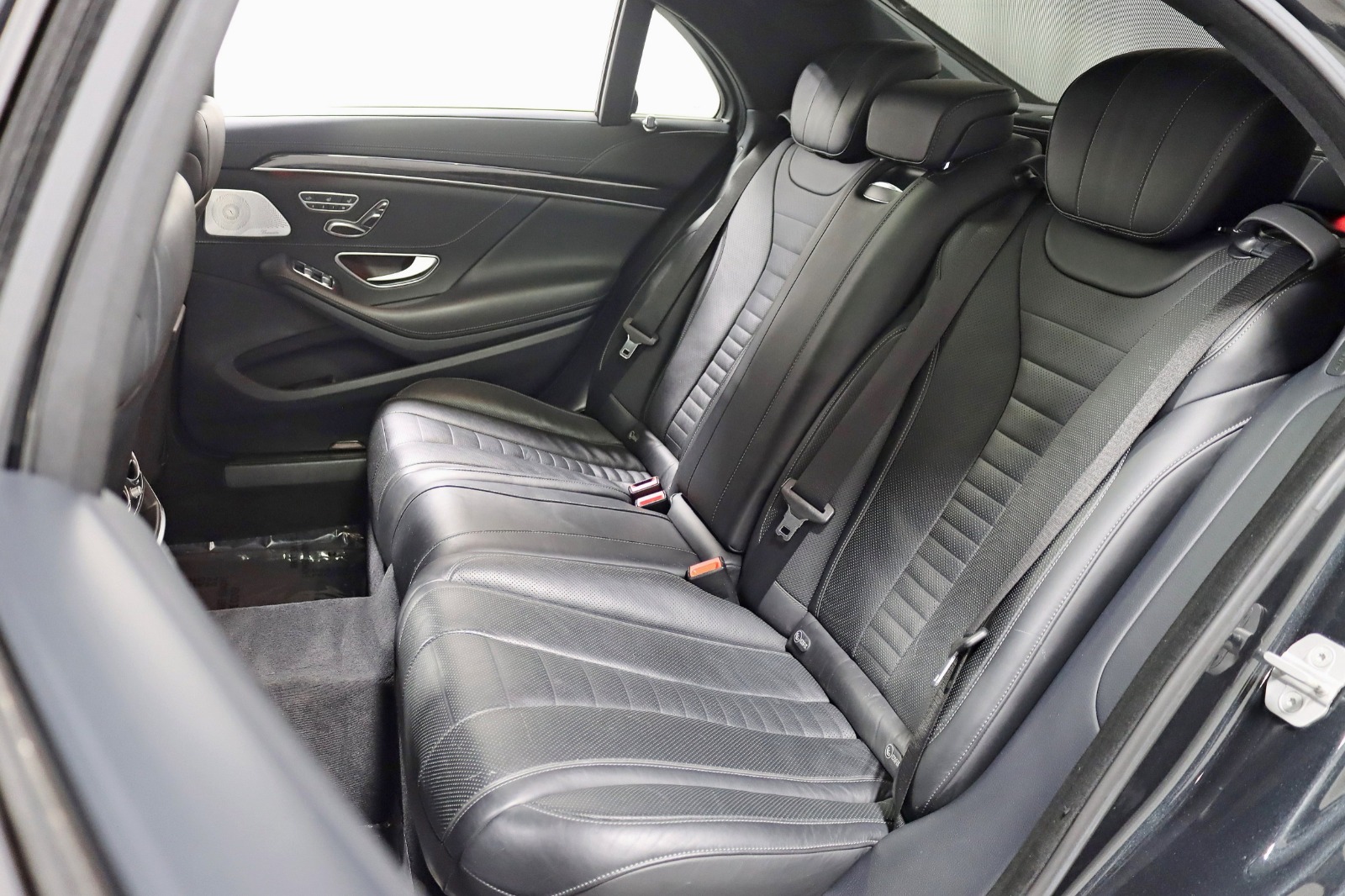 2015 MERCEDES-BENZ S-CLASS - Image 36