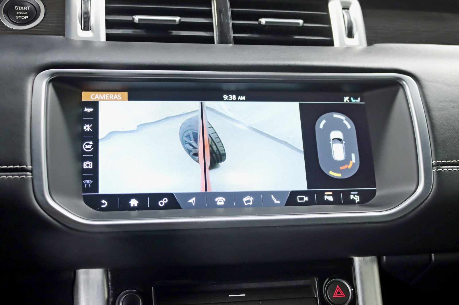 2017 LAND ROVER RANGE ROVER EVOQUE - Image 24