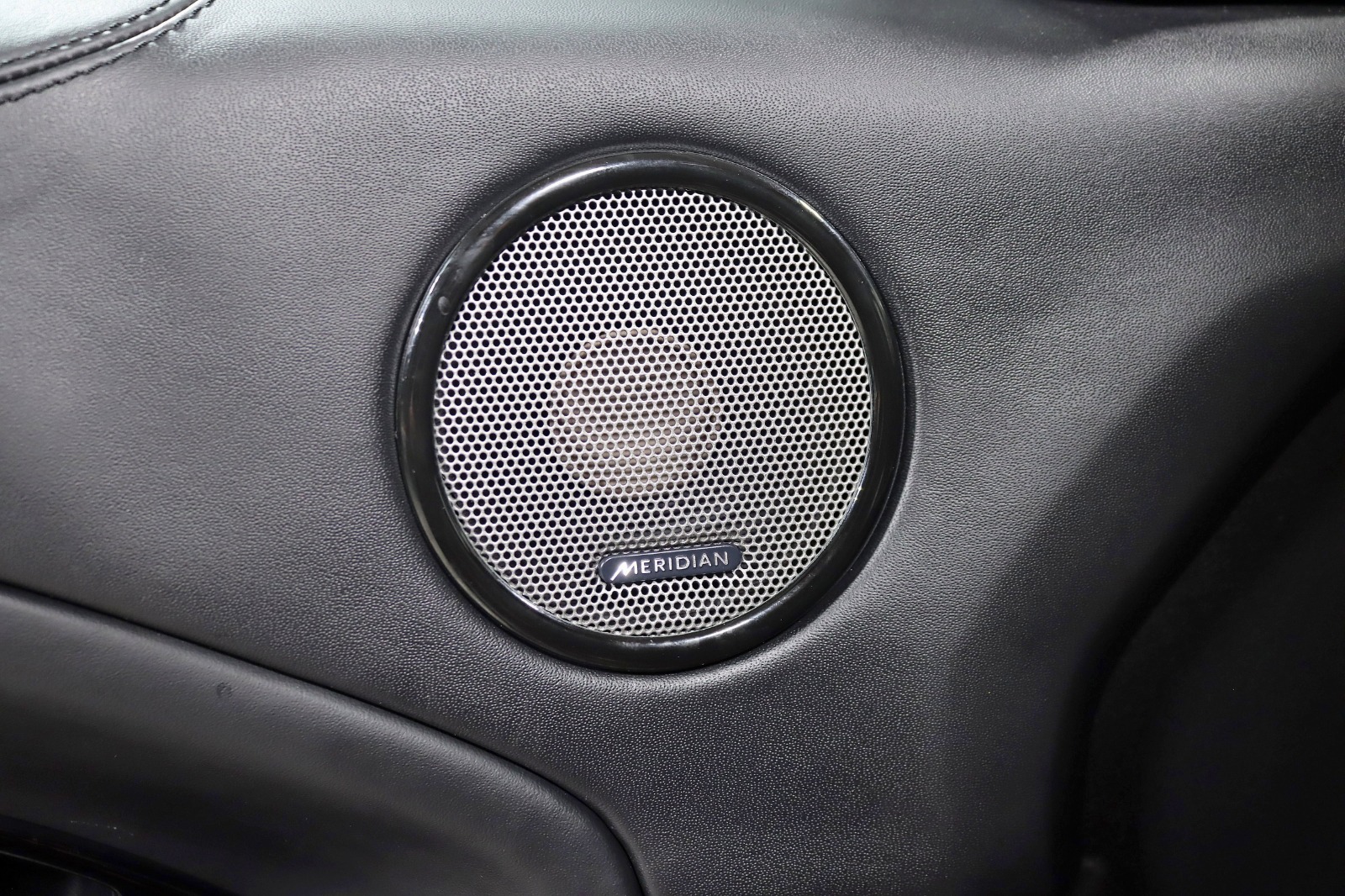 2017 LAND ROVER RANGE ROVER EVOQUE - Image 36