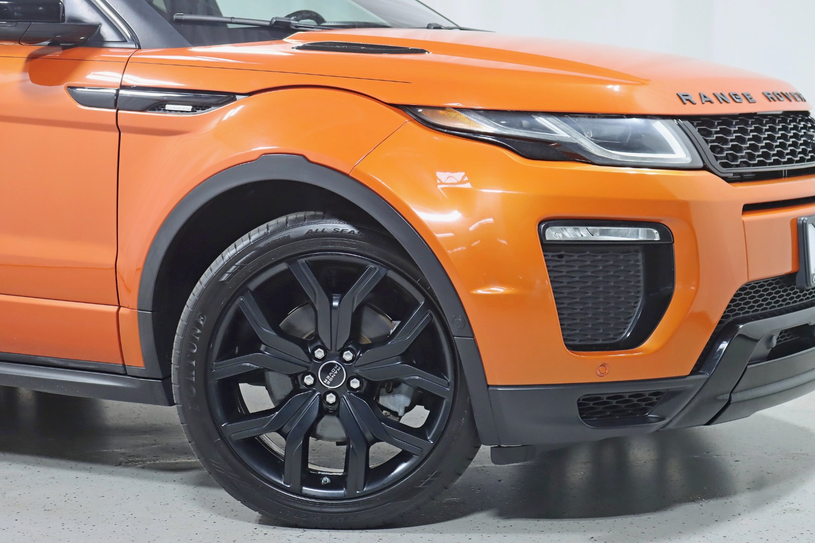 2017 LAND ROVER RANGE ROVER EVOQUE - Image 6