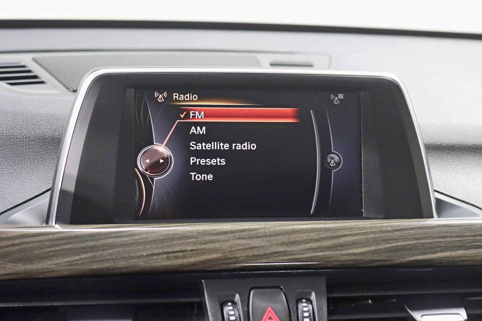 2016 BMW X1 - Image 22