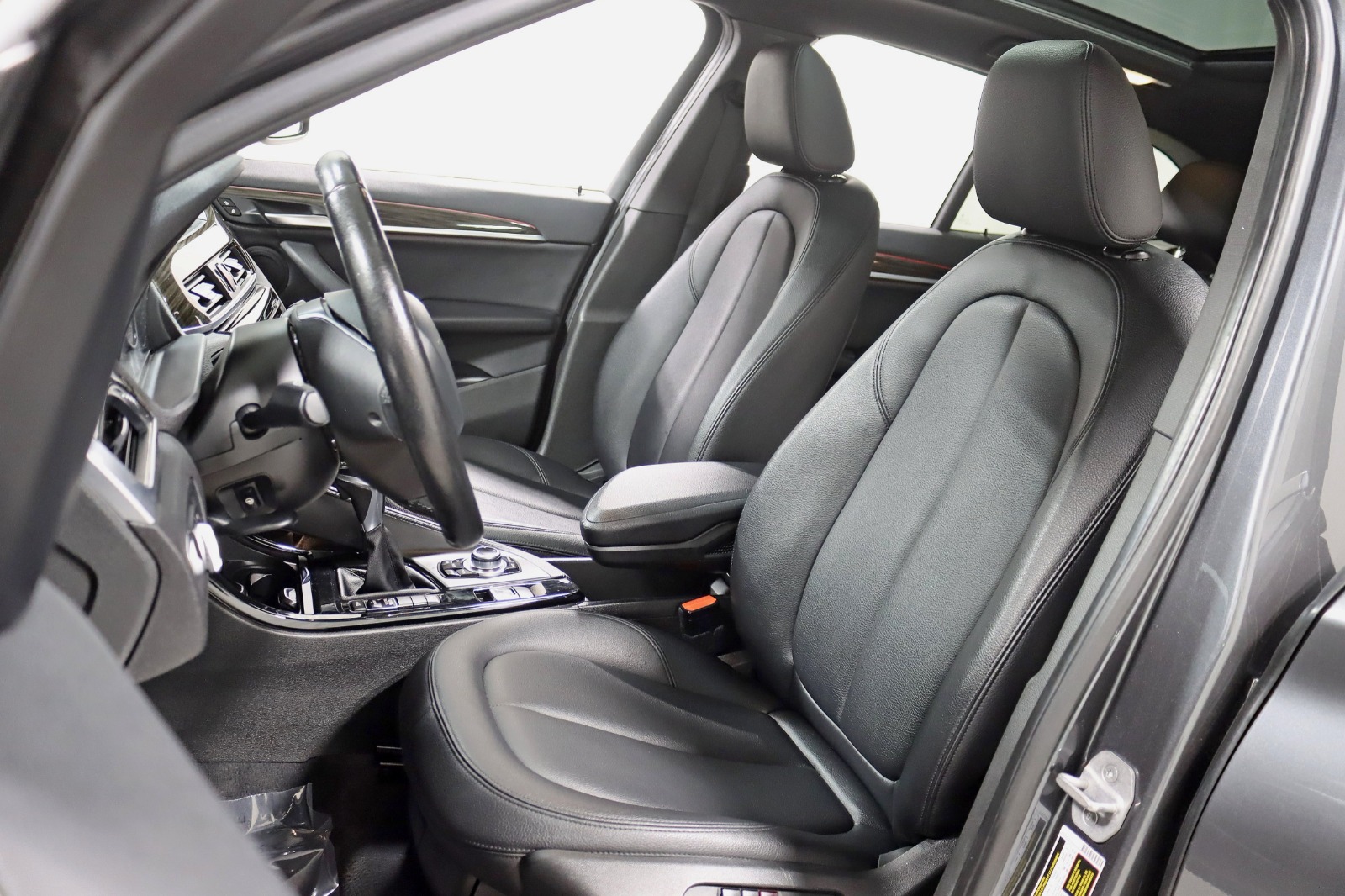 2016 BMW X1 - Image 26