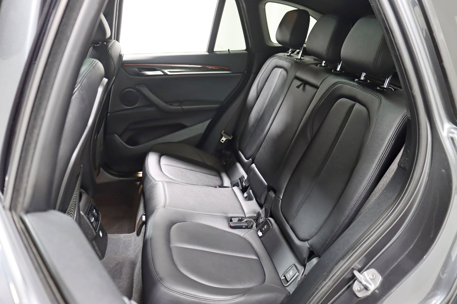 2016 BMW X1 - Image 28