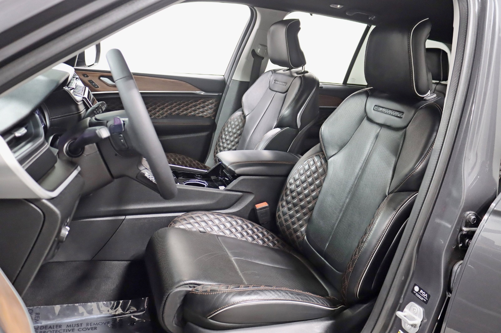 2023 JEEP GRAND CHEROKEE - Image 24