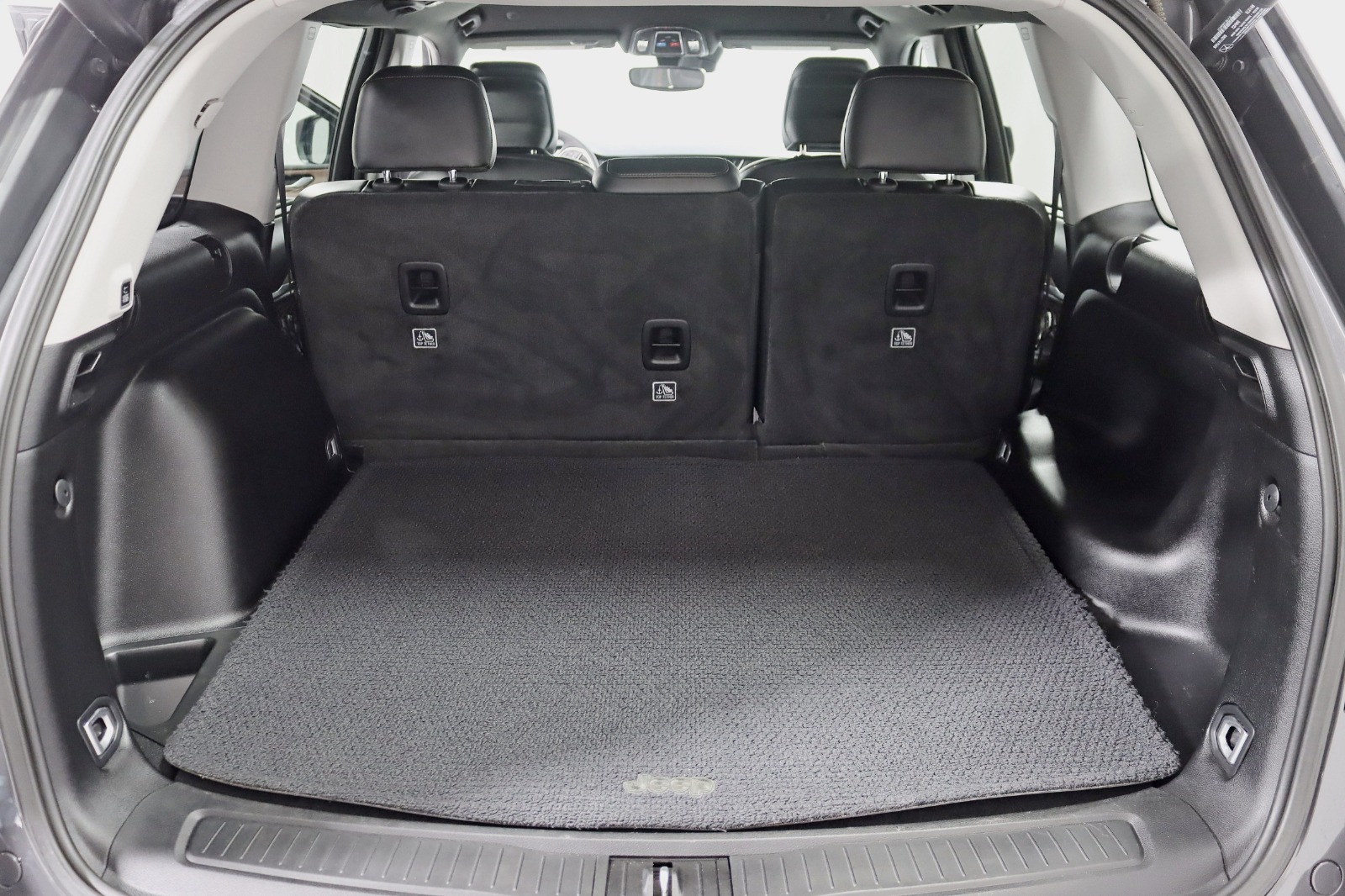 2023 JEEP GRAND CHEROKEE - Image 36