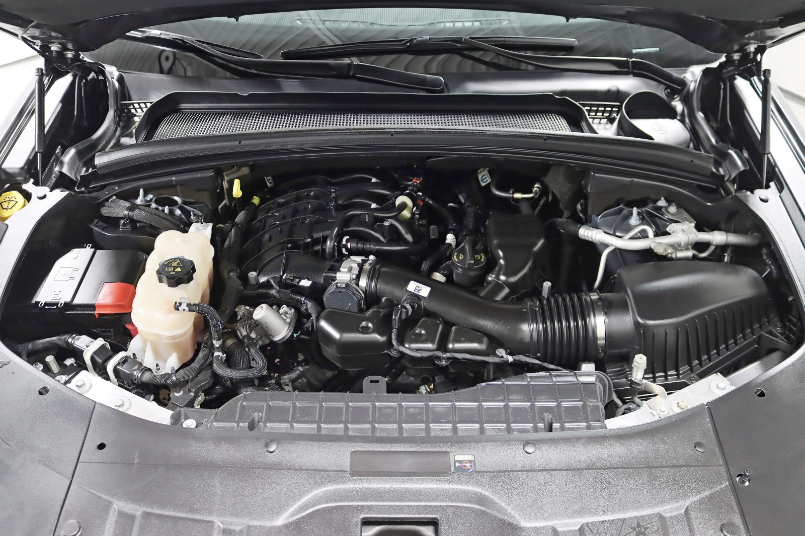 2023 JEEP GRAND CHEROKEE - Image 38