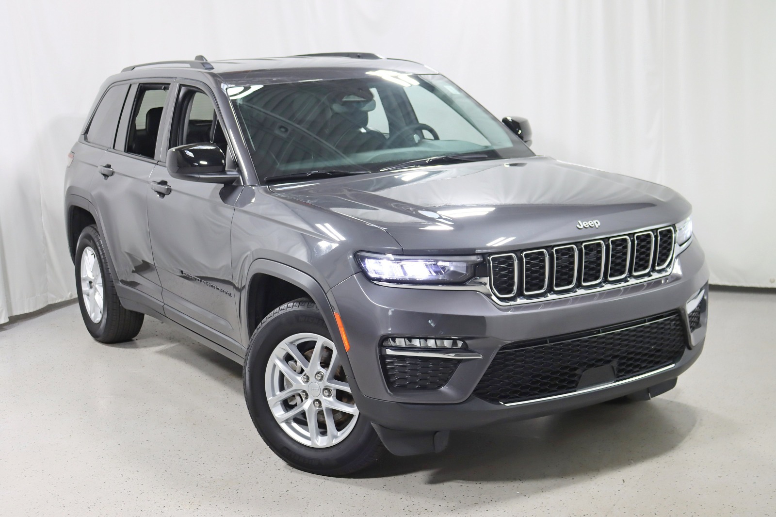 2023 JEEP GRAND CHEROKEE - Image 7